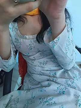 Snapshot of zoya_baby_ chatting on June 2026 03:46:01 AM zoya baby online show from June 2026 03:46:01 AM