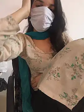 Snapshot of zoya_baby_ chatting on June 2026 04:04:02 AM zoya baby online show from June 2026 04:04:02 AM