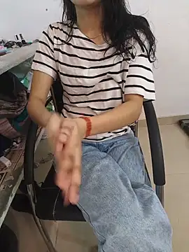 Snapshot of zoya_baby_ chatting on June 2026 04:24:02 AM zoya baby online show from June 2026 04:24:02 AM
