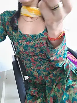 Snapshot of zoya_baby_ chatting on June 2026 02:17:01 AM zoya baby online show from June 2026 02:17:01 AM