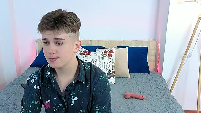 Miless Cooper online show from July 2026 04:14:02 AM
