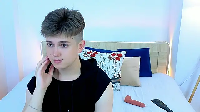 Miless Cooper online show from July 2026 03:46:02 AM