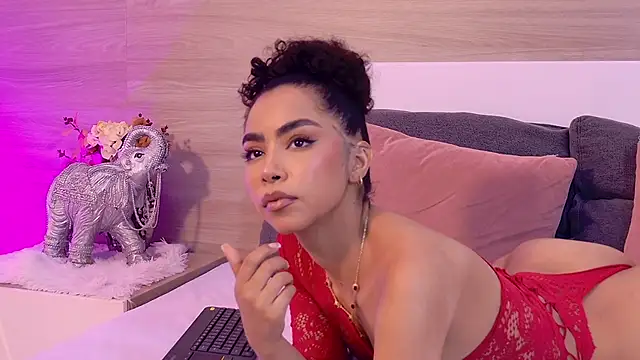 Snapshot of TamaraMontiel chatting on May 2026 02:45:01 PM TamaraMontiel online show from May 2026 02:45:01 PM