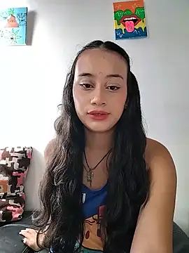 Snapshot of L0lita_Emi12 chatting on May 2026 02:12:01 PM L0lita Emi12 online show from May 2026 02:12:01 PM