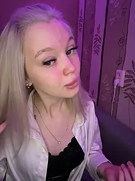 Snapshot of Velvet_Doll_ chatting on June 2026 04:24:01 AM Velvet Doll online show from June 2026 04:24:01 AM