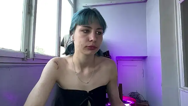 Snapshot of SuccubKira chatting on June 2026 02:11:02 AM SuccubKira online show from June 2026 02:11:02 AM