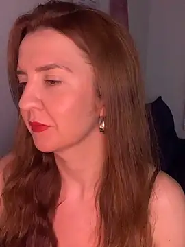Snapshot of therealgingerr chatting on May 2026 04:18:01 AM therealgingerr online show from May 2026 04:18:01 AM