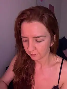 Snapshot of therealgingerr chatting on May 2026 10:07:01 PM therealgingerr online show from May 2026 10:07:01 PM