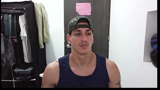 Snapshot of RaulRico chatting on June 2026 11:02:02 PM RaulRico online show from June 2026 11:02:02 PM