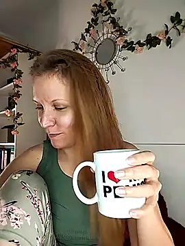 Snapshot of Candy_Cougar chatting on May 2026 07:05:01 AM Candy Cougar online show from May 2026 07:05:01 AM