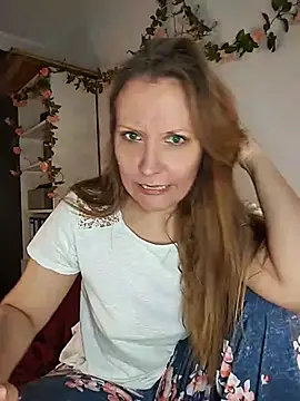 Snapshot of Candy_Cougar chatting on May 2026 06:54:02 AM Candy Cougar online show from May 2026 06:54:02 AM