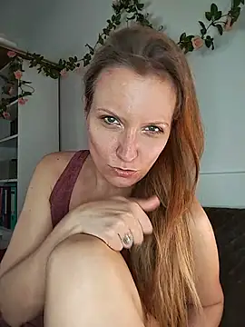 Snapshot of Candy_Cougar chatting on July 2026 06:52:01 AM Candy Cougar online show from July 2026 06:52:01 AM