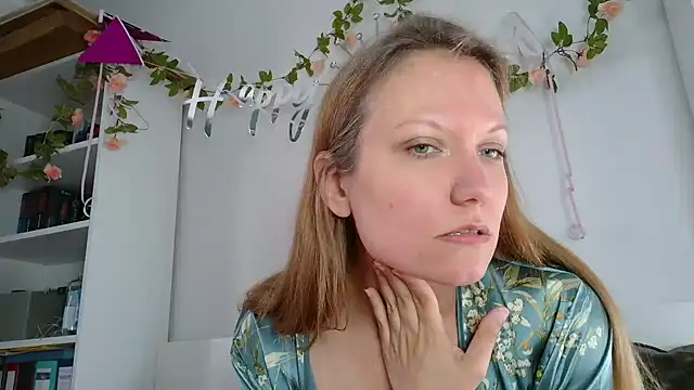 Snapshot of Candy_Cougar chatting on July 2026 06:55:02 AM Candy Cougar online show from July 2026 06:55:02 AM