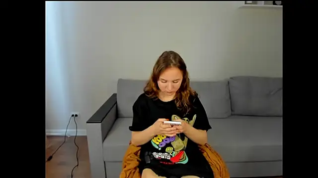 Vicki Milles online show from May 2026 09:04:01 AM