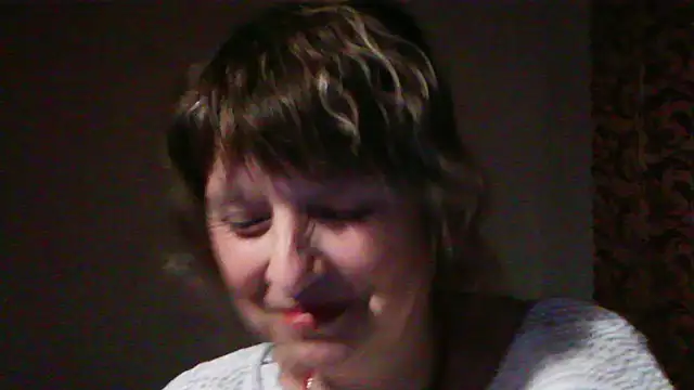 Snapshot of ElizabethGorden chatting on May 2026 06:35:01 PM ElizabethGorden online show from May 2026 06:35:01 PM