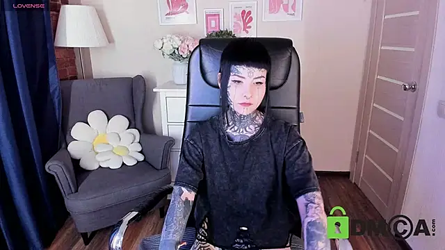 Snapshot of Bloood__Mary chatting on May 2026 11:30:02 AM Bloood Mary online show from May 2026 11:30:02 AM