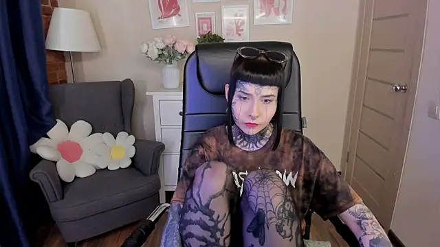 Snapshot of Bloood__Mary chatting on June 2026 11:36:02 AM Bloood Mary online show from June 2026 11:36:02 AM