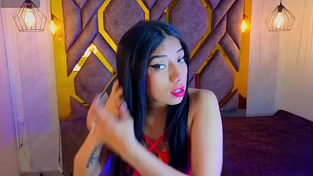 Snapshot of Ey_Im_simone_ chatting on May 2026 12:21:02 PM Ey Im simone online show from May 2026 12:21:02 PM