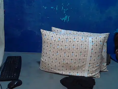 hotchilimom online show from February 2026 05:23:01 AM