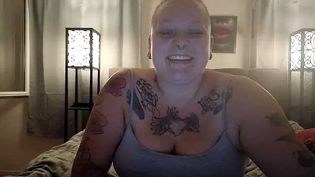 Snapshot of Lady_Peggi chatting on June 2026 08:53:02 PM Lady Peggi online show from June 2026 08:53:02 PM