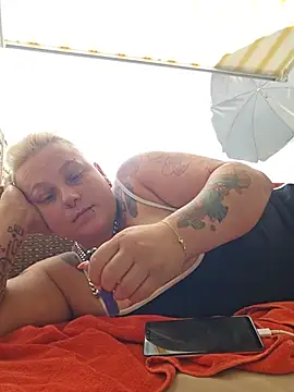 Lady Peggi online show from July 2026 10:21:02 AM