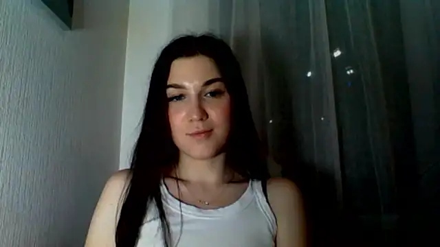Snapshot of Katiee_Foxi chatting on June 2026 09:35:01 PM Katiee Foxi online show from June 2026 09:35:01 PM