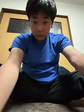 YuuYuu 010 online show from May 2026 11:18:01 AM