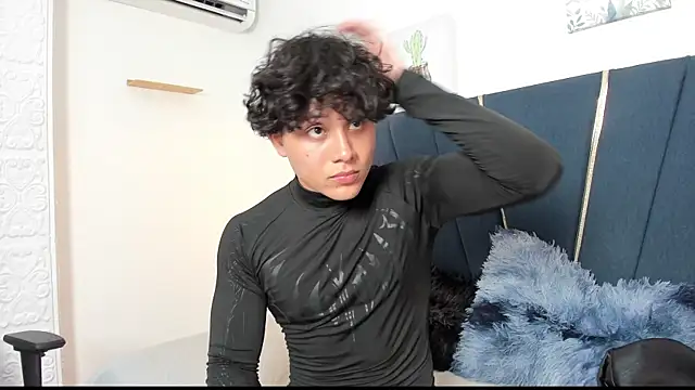 Snapshot of latin_beast4 chatting on May 2026 07:53:01 PM latin beast4 online show from May 2026 07:53:01 PM