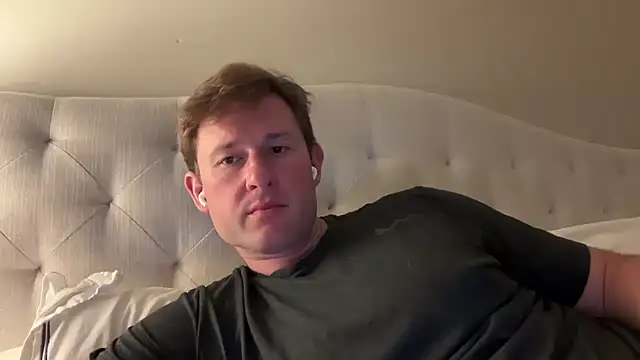 Snapshot of CuriousMarried321 chatting on May 2026 05:15:02 AM CuriousMarried321 online show from May 2026 05:15:02 AM