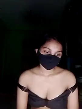 Snapshot of Eshu--ya chatting on May 2026 06:35:02 PM Eshu--ya online show from May 2026 06:35:02 PM