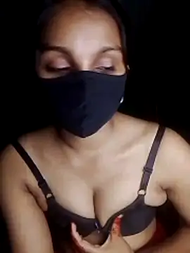 Snapshot of Eshu--ya chatting on May 2026 05:31:02 PM Eshu--ya online show from May 2026 05:31:02 PM