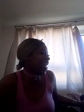 Snapshot of MissVegas chatting on May 2026 05:18:02 PM MissVegas online show from May 2026 05:18:02 PM