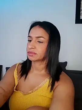 mell0102 online show from June 2026 01:06:02 PM