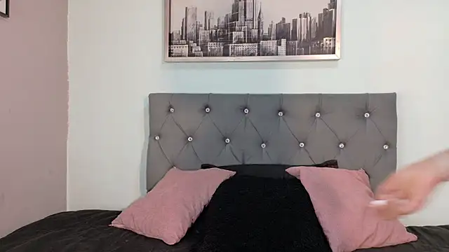 Snapshot of Hollyyqueen_ chatting on July 2026 09:06:02 PM Hollyyqueen online show from July 2026 09:06:02 PM