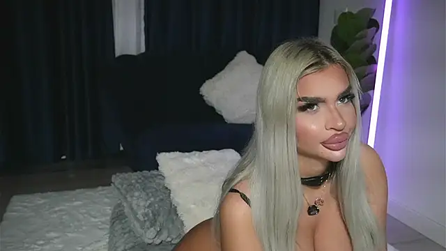 Snapshot of ChrystalCade chatting on July 2026 07:42:02 PM ChrystalCade online show from July 2026 07:42:02 PM