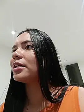 Snapshot of Eva-Apple chatting on May 2026 09:09:01 PM Eva-Apple online show from May 2026 09:09:01 PM