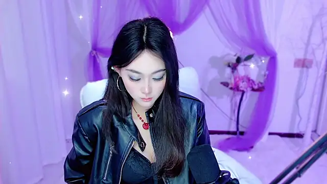 Snapshot of Tili_Lucky chatting on May 2026 10:50:03 PM Tili Lucky online show from May 2026 10:50:03 PM