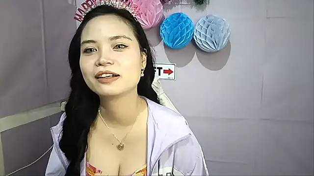 Snapshot of FerminaBoutwell chatting on May 2026 01:28:01 PM FerminaBoutwell online show from May 2026 01:28:01 PM
