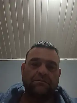 Snapshot of CasalCoupeBrasil chatting on May 2026 06:21:01 AM CasalCoupeBrasil online show from May 2026 06:21:01 AM