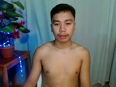 Snapshot of urasiankevin chatting on July 2026 08:16:01 PM urasiankevin online show from July 2026 08:16:01 PM