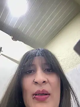 Snapshot of Alejandra_alson chatting on May 2026 06:13:01 PM Alejandra alson online show from May 2026 06:13:01 PM