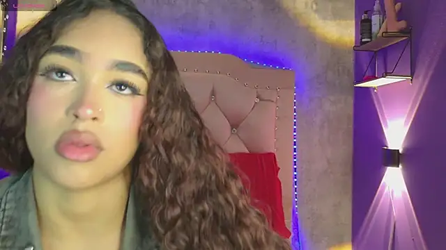 Snapshot of CamilaFlirt chatting on June 2026 06:58:02 PM CamilaFlirt online show from June 2026 06:58:02 PM
