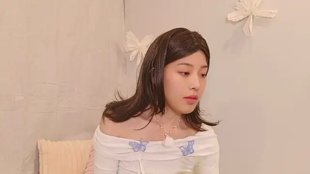 Snapshot of sakura-ch- chatting on July 2026 08:04:02 PM sakura-ch- online show from July 2026 08:04:02 PM