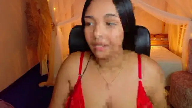 Snapshot of leoneriss chatting on June 2026 04:51:02 AM leoneriss online show from June 2026 04:51:02 AM