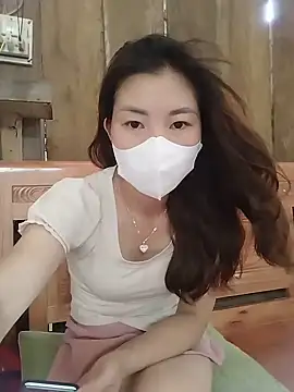 Snapshot of Miru_SEXYY chatting on June 2026 05:13:02 AM Miru SEXYY online show from June 2026 05:13:02 AM