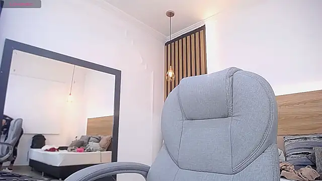 alexa forbes  online show from June 2026 03:17:01 AM