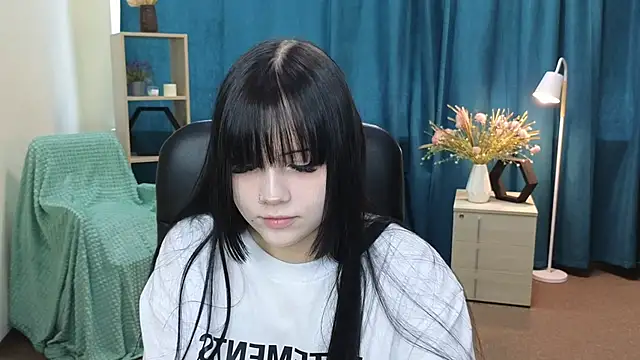 Snapshot of MelaineCore chatting on May 2026 05:46:01 AM MelaineCore online show from May 2026 05:46:01 AM