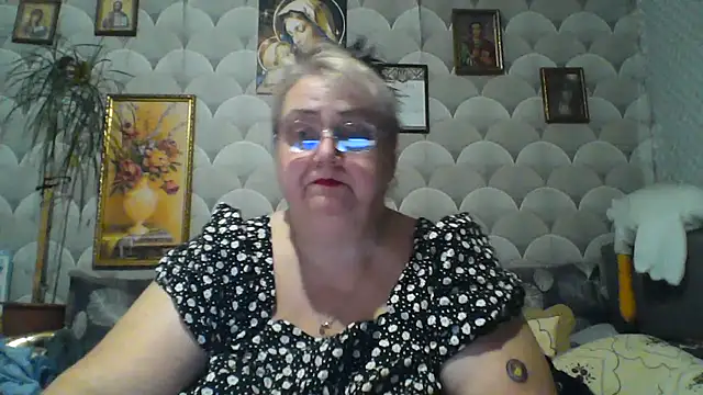 MarinaFarina53 online show from July 2026 10:14:01 PM