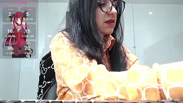 Snapshot of Lizeth_White_ chatting on June 2026 03:23:01 PM Lizeth White online show from June 2026 03:23:01 PM