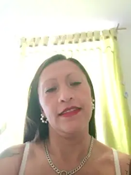 Snapshot of Vely_ chatting on May 2026 07:56:01 PM Vely online show from May 2026 07:56:01 PM